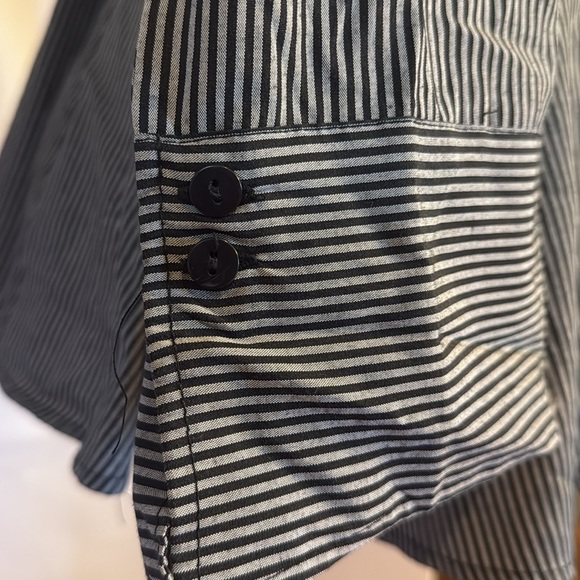 Grand & Greene Black and White Fitted Long Sleeve Shirt - Picture 7 of 10